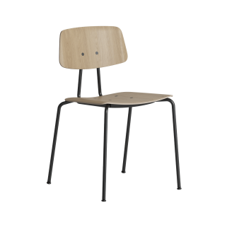 The Share Basic 80 chair with a black frame and a wooden seat.