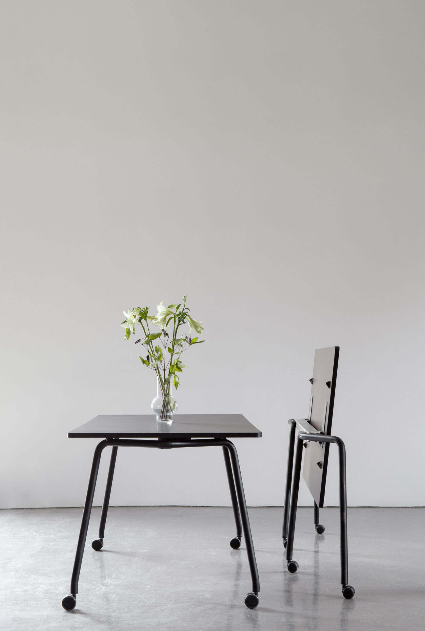 OCEE&FOUR – Tables – FourFold – Lifestyle Image 1