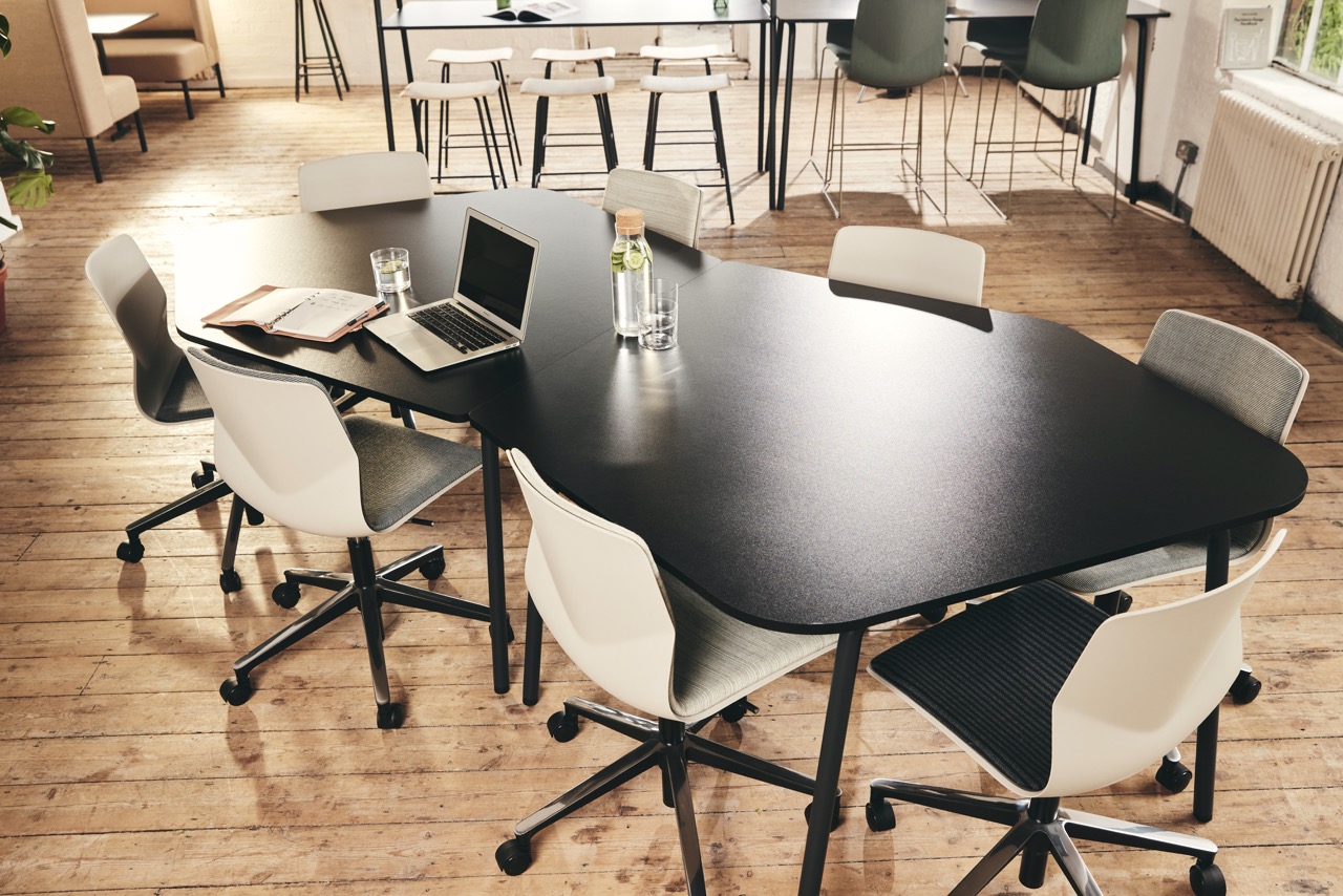 OCEE&FOUR - Tables - FourReal 741 Flake - Lifestyle Image 8 Large