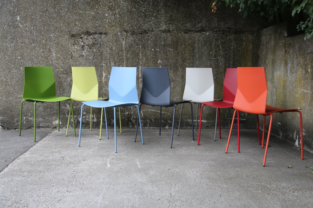 OCEE&FOUR – Chairs – FourCast 2 Four – Lifestyle Image 9 Large