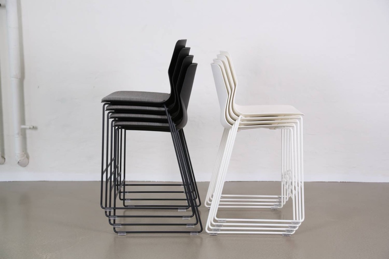 OCEE&FOUR – Chairs – FourSure 105 – Details Image 2 Large