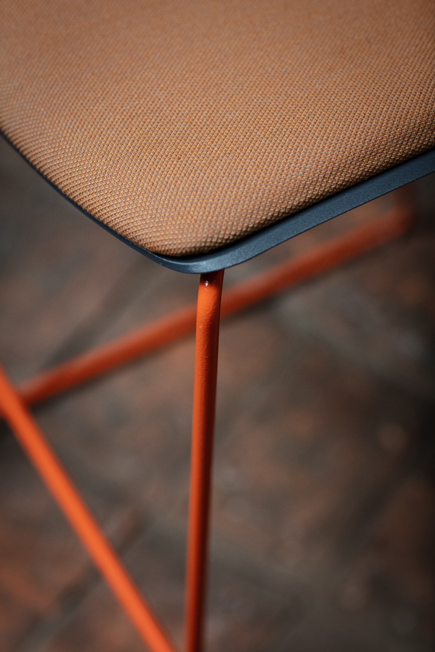 OCEE&FOUR – Chairs – FourSure 105 – Details Image 3 Large