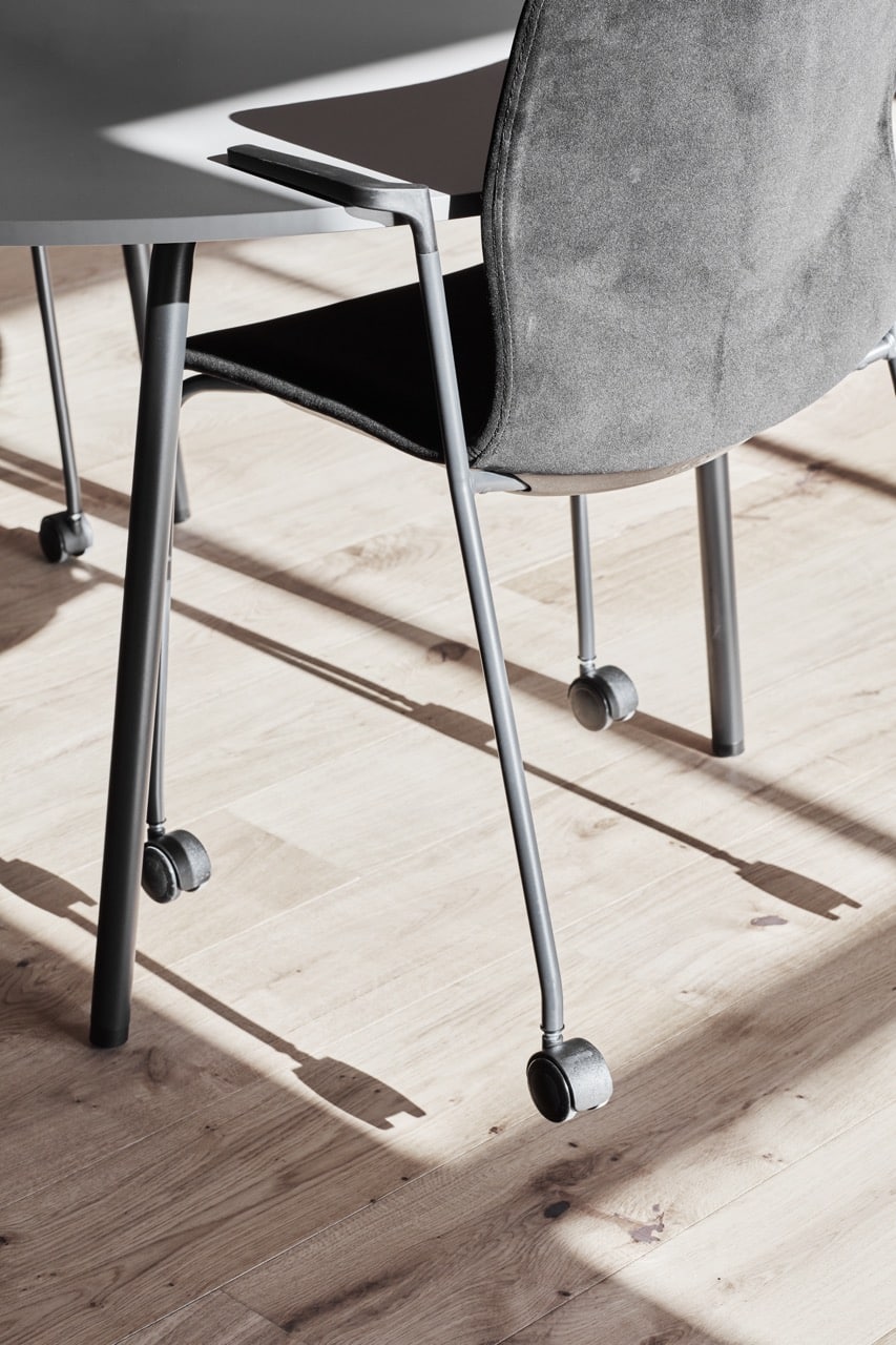 OCEE&FOUR – Chairs – FourSure 77 – Details Image 3 Large