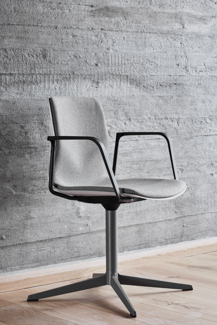 OCEE&FOUR – Chairs – FourSure 99 – Lifestyle Image 2 Large