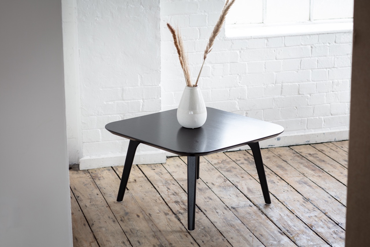 OCEE_FOUR – Tables – Harc Tub Table – Lifestyle Image 1 Large