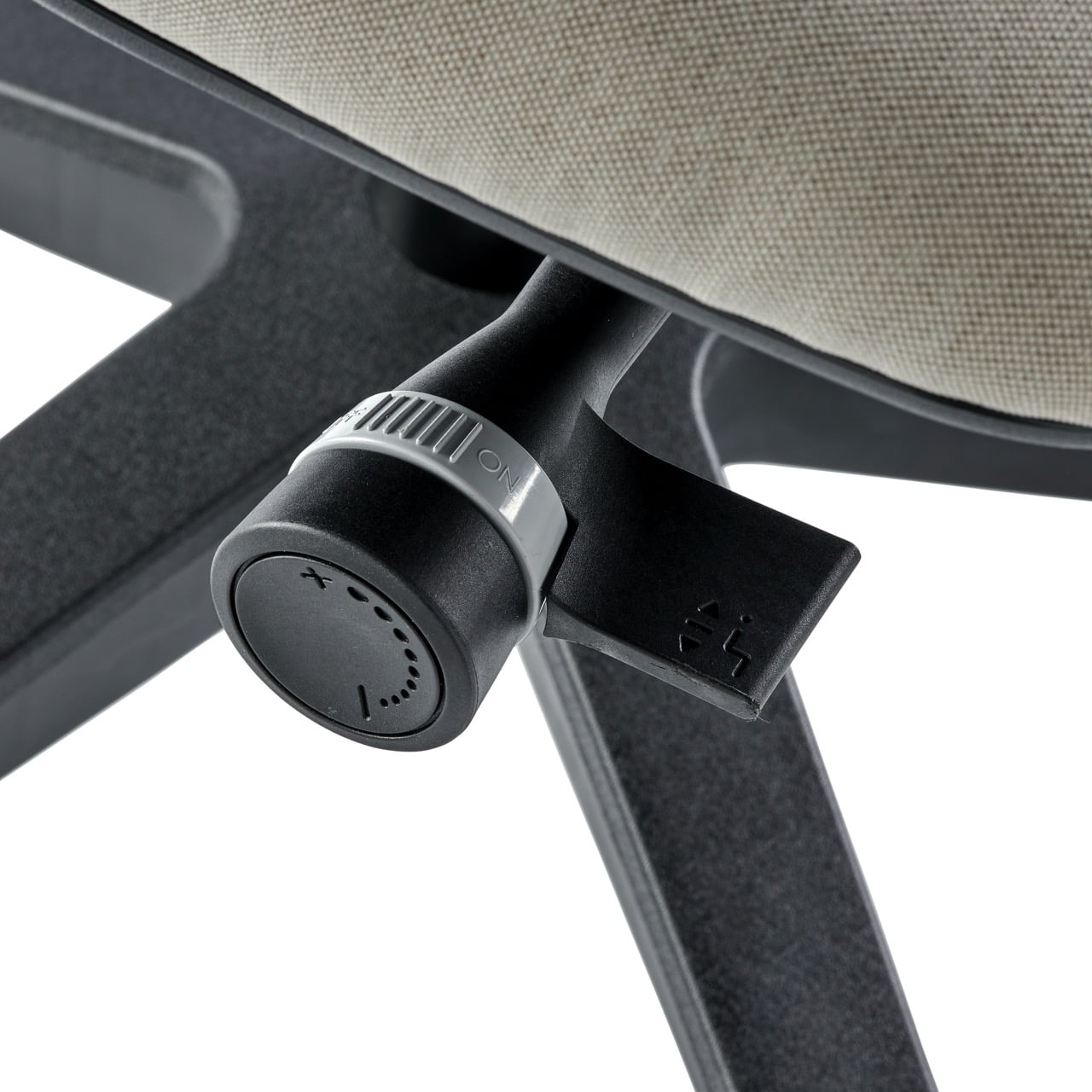 OCEE_FOUR – UK – Task Chair – Era Task_Synchro – Details Image 1 Large