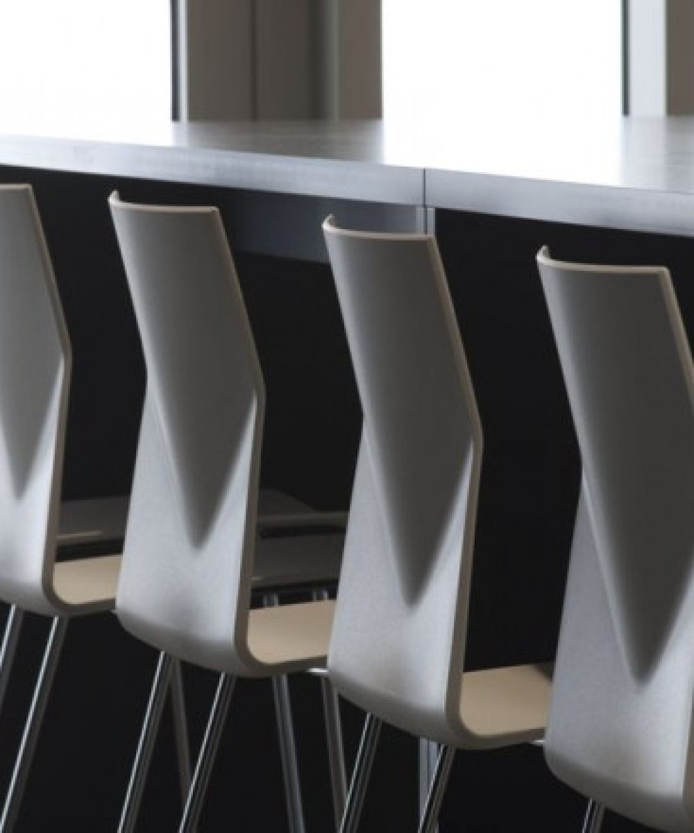 OCEE_FOUR – Chairs – FourCast 2 Counter – Details Image 1