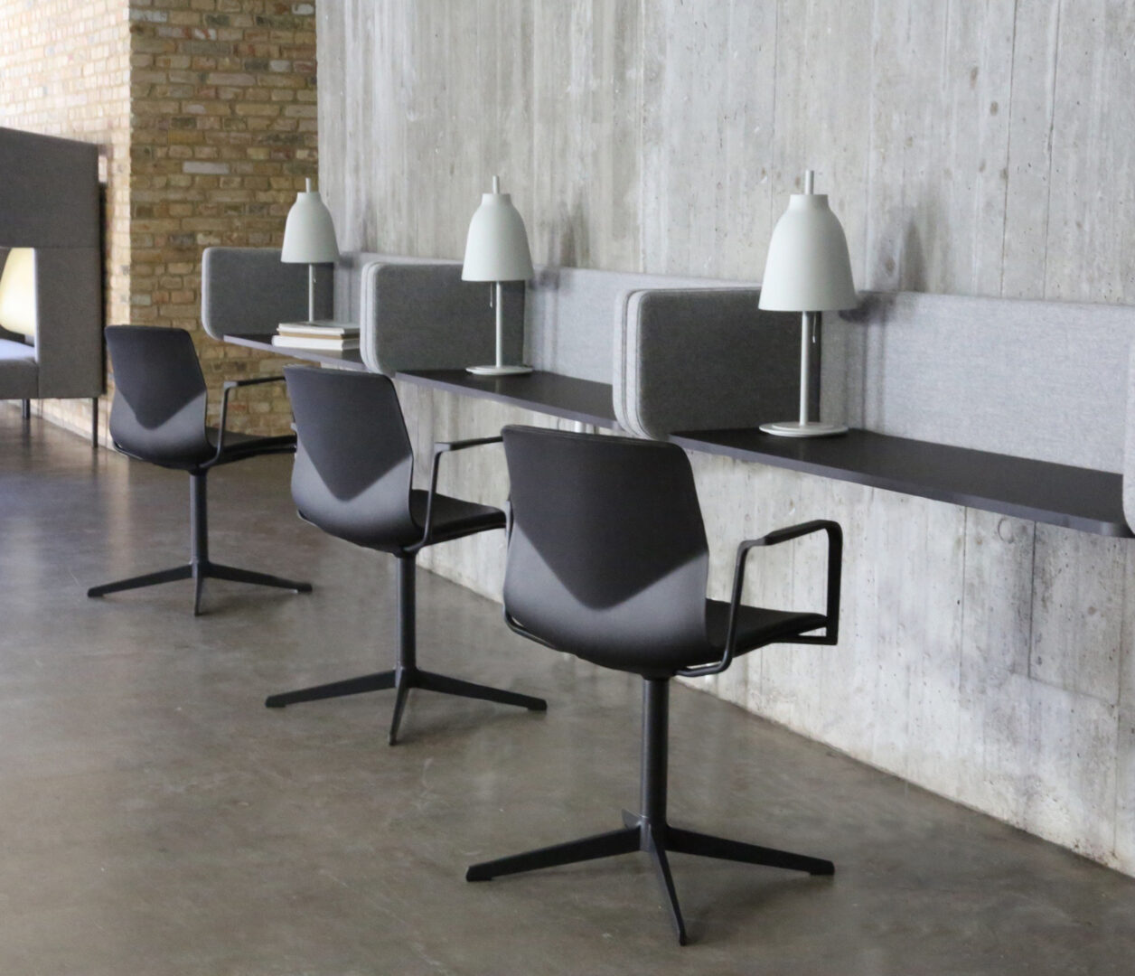 OCEE&FOUR – Chairs – FourCast 2 Evo – Lifestyle Image 7