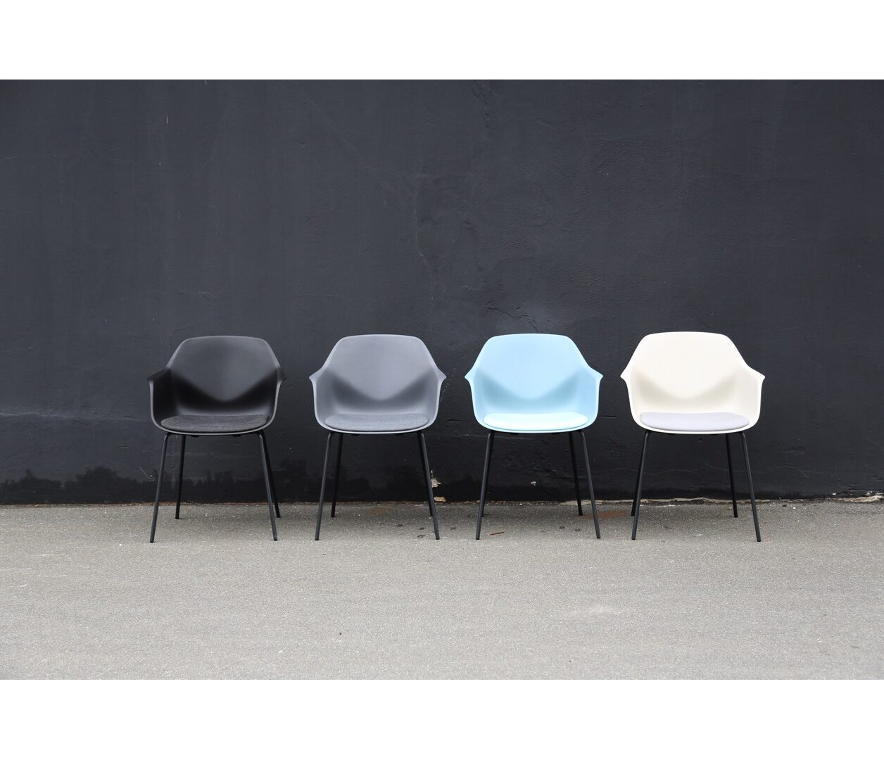 OCEE&FOUR – Chairs – FourMe 44 – Lifestyle Image 2 Large