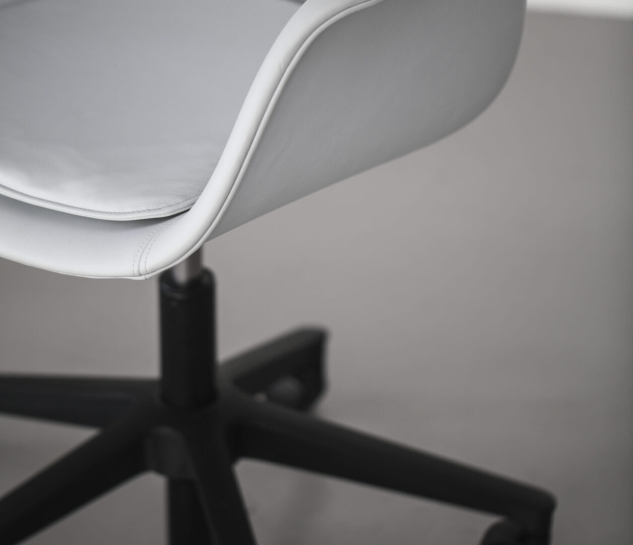 OCEE&FOUR – Chairs – FourMe 66 – Details Image 6