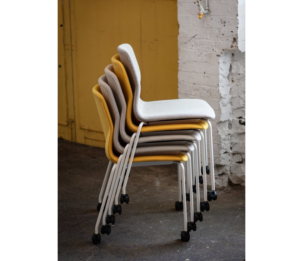 OCEE&FOUR – Chairs – FourSure 77 – Lifestyle Image 12 Large