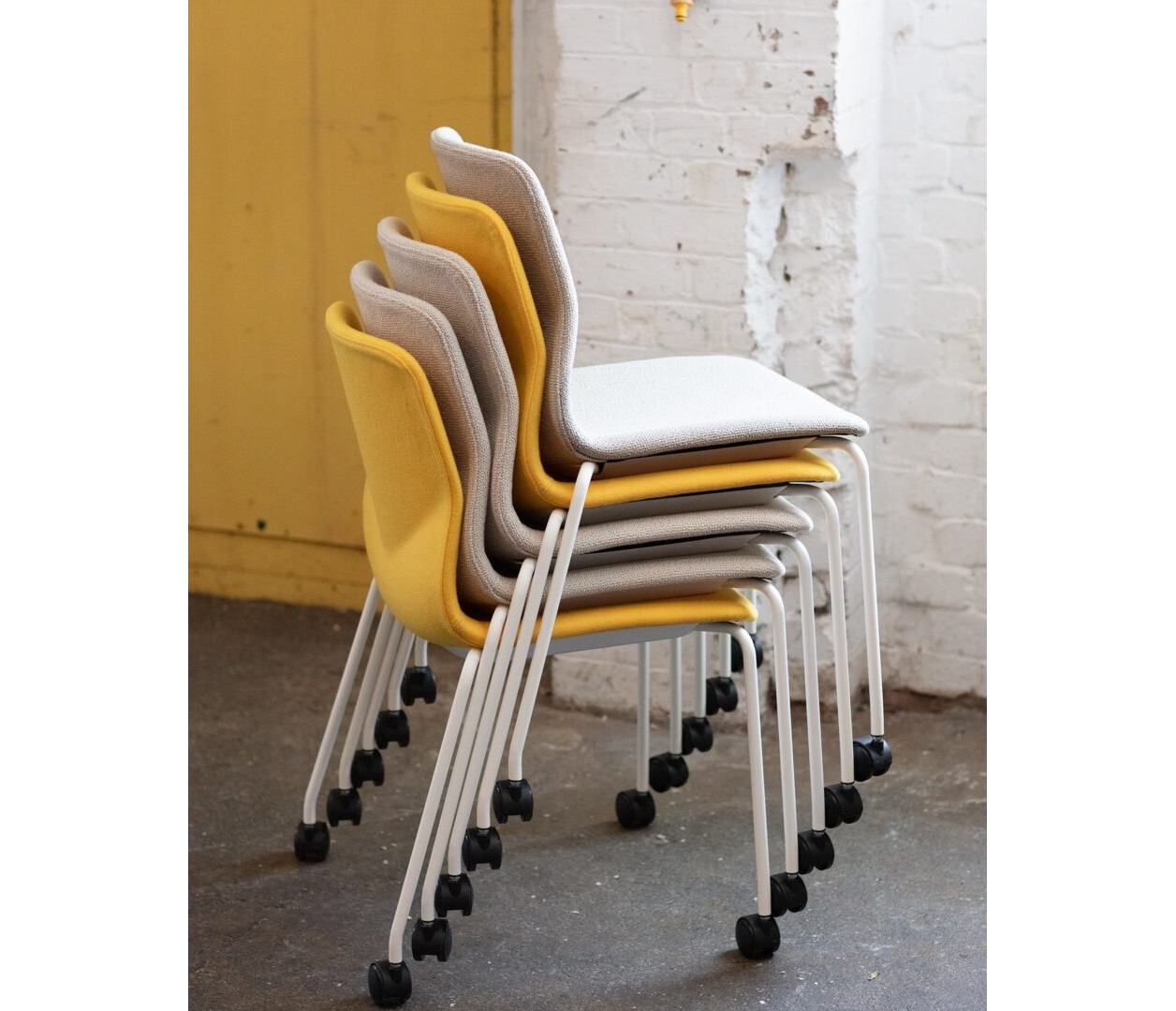 OCEE&FOUR – Chairs – FourSure 77 – Lifestyle Image 13 Large