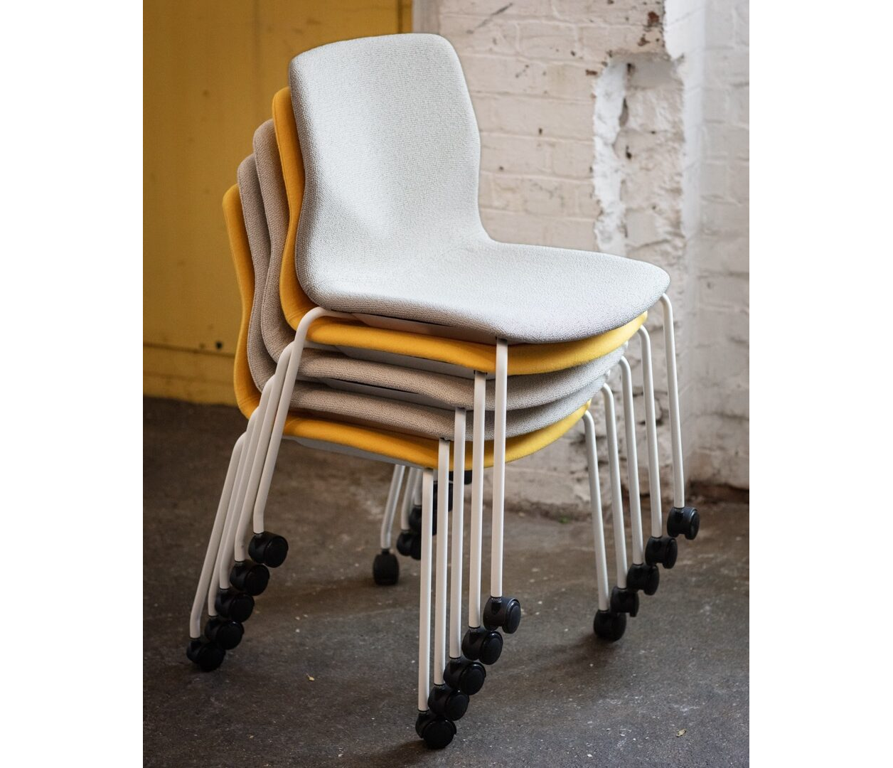 OCEE&FOUR – Chairs – FourSure 77 – Lifestyle Image 14 Large
