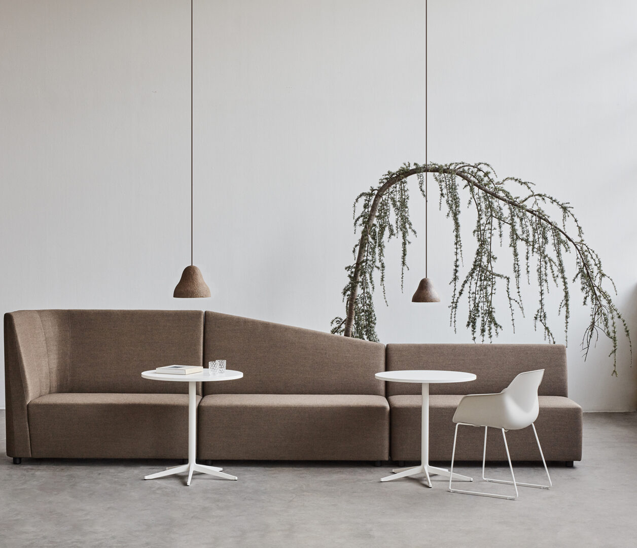 OCEE&FOUR – Tables – FourResting – Lifestyle Image 1